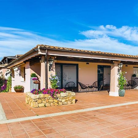 Relais Il Corallo Порто Сан Паоло Екстериор снимка